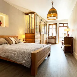  Frühstückspension D'hotes Avec Entree Privative Au Calme Dans Maison De Village